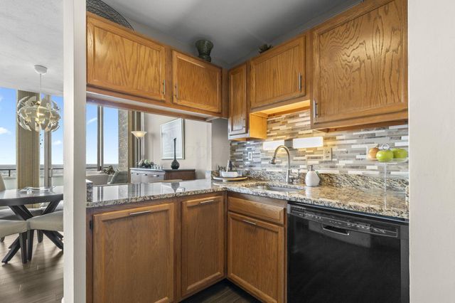 1000 Urlin Avenue, 2007, Columbus, OH 43212