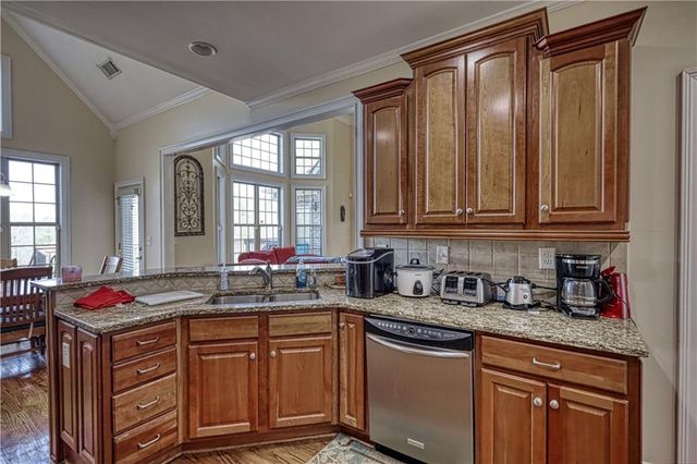 110 Brookview Place, Oxford, GA 30054