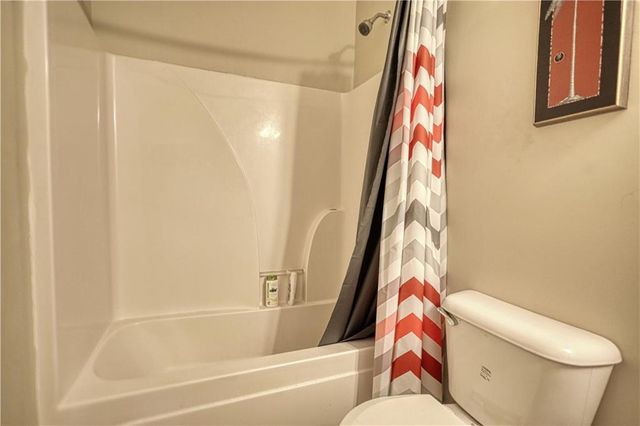 110 Brookview Place, Oxford, GA 30054