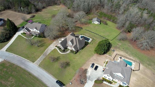 110 Brookview Place, Oxford, GA 30054