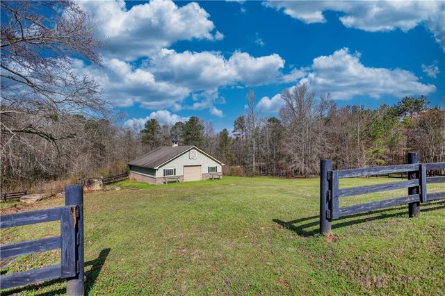 110 Brookview Place, Oxford, GA 30054