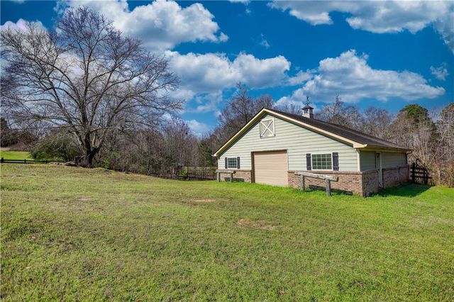 110 Brookview Place, Oxford, GA 30054