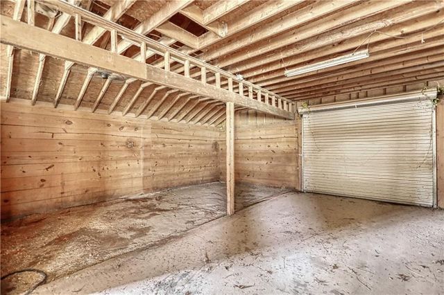 110 Brookview Place, Oxford, GA 30054