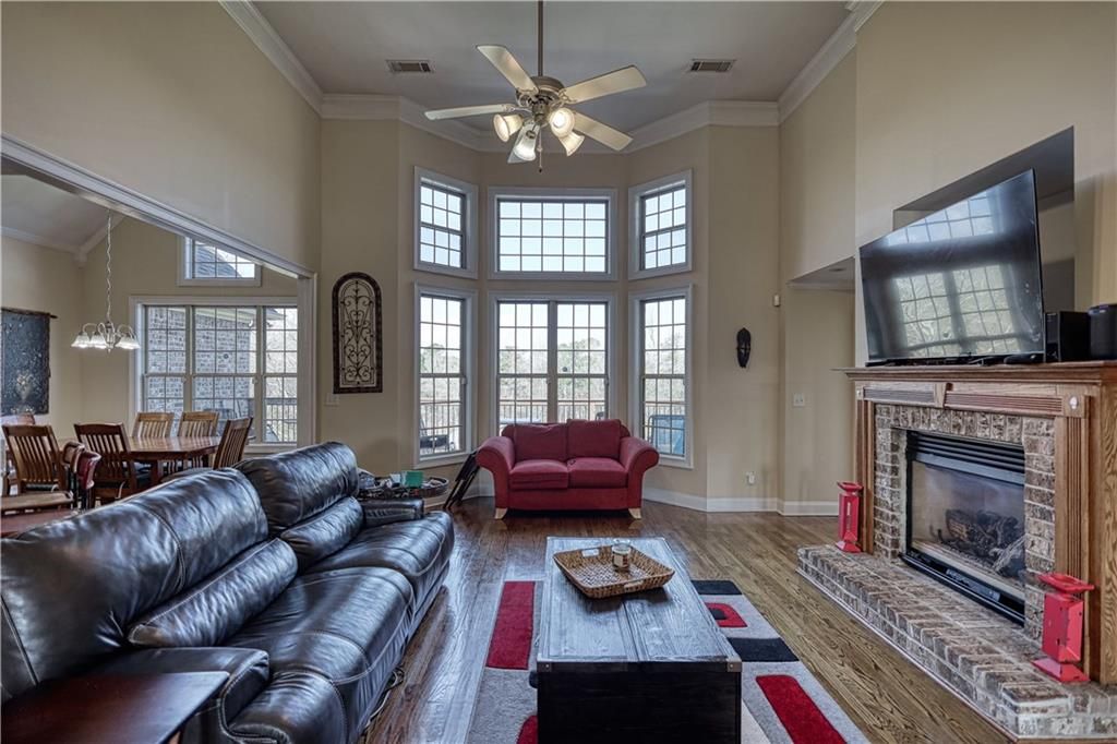 Image 11 of property listing at 110 Brookview Place, Oxford, GA 30054