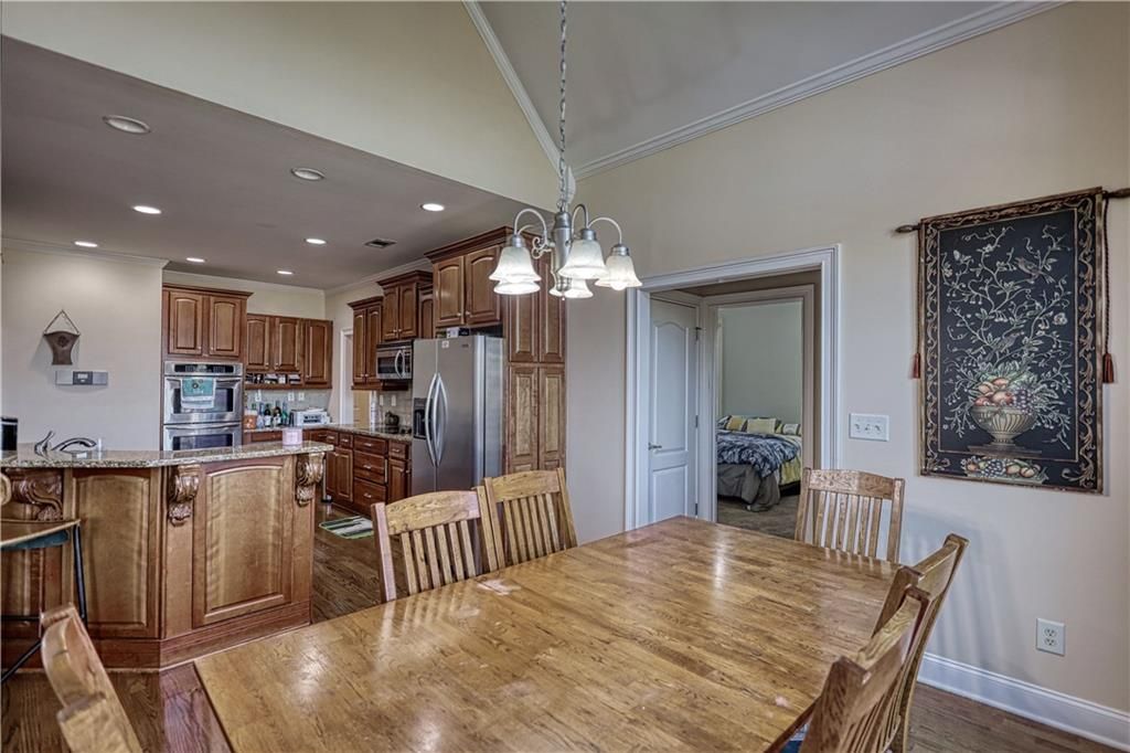 Image 18 of property listing at 110 Brookview Place, Oxford, GA 30054