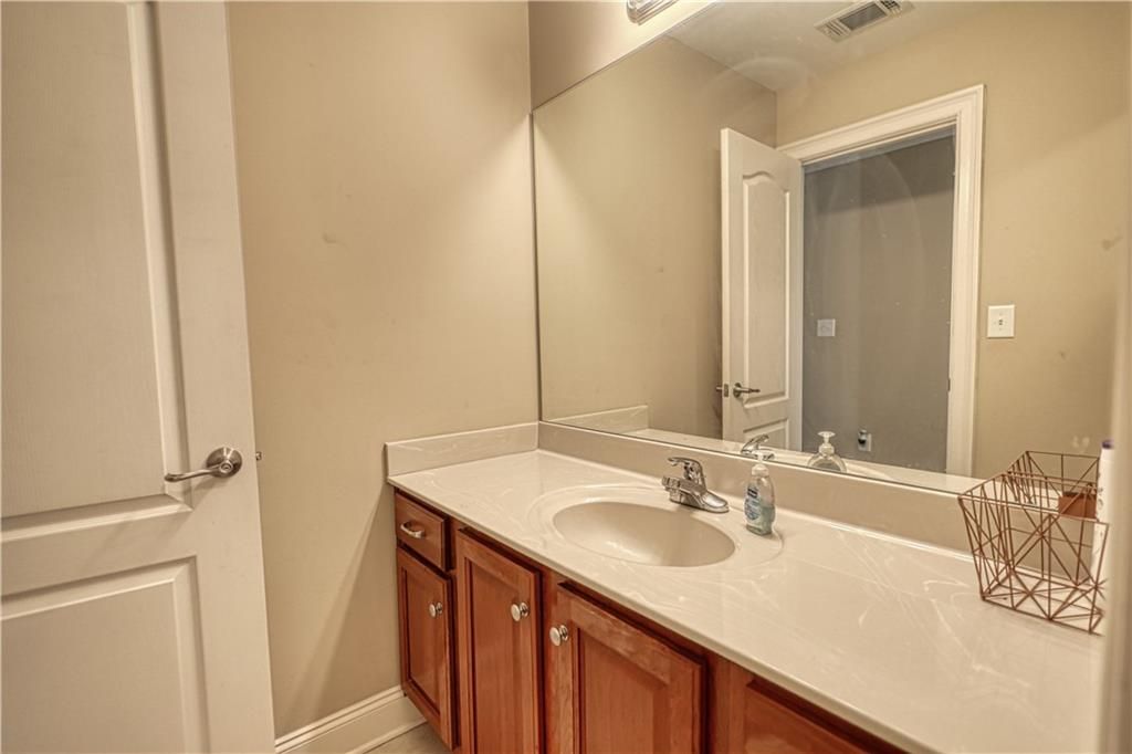 Image 39 of property listing at 110 Brookview Place, Oxford, GA 30054