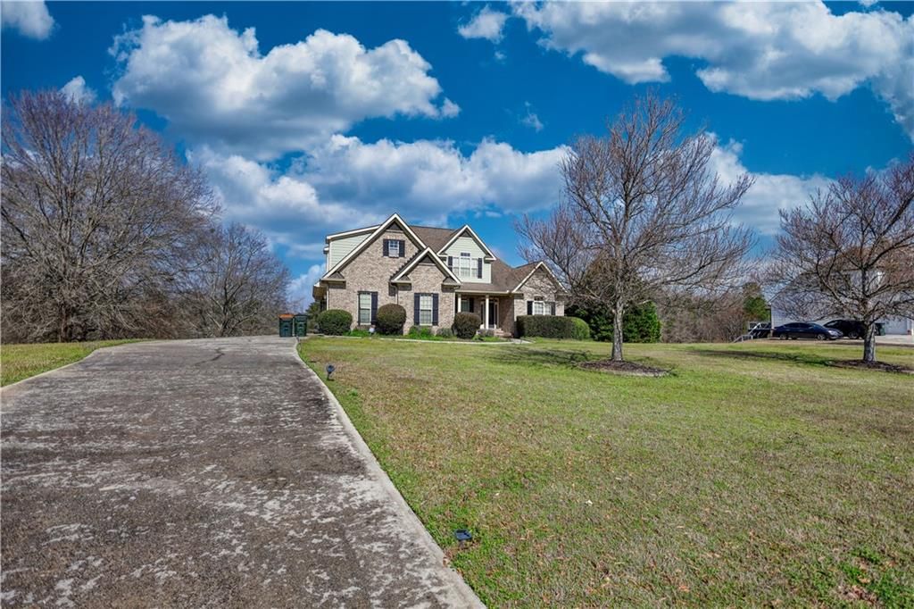 Image 72 of property listing at 110 Brookview Place, Oxford, GA 30054