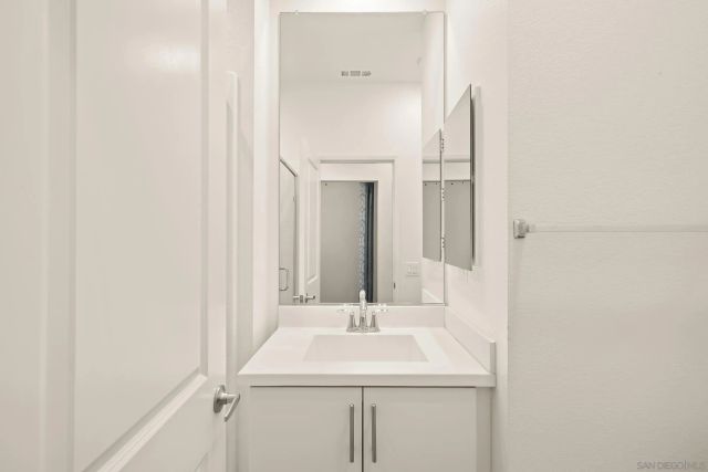 1118 Via Lucero, Oceanside, CA 92056