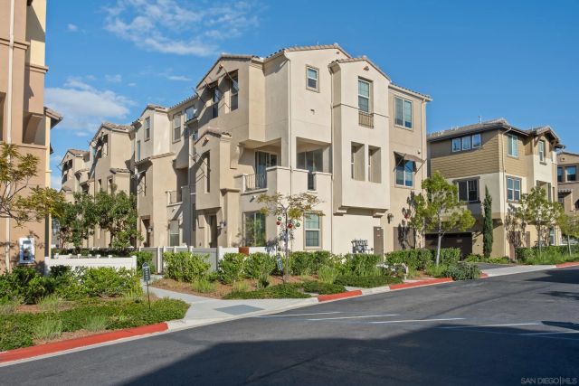 1118 Via Lucero, Oceanside, CA 92056