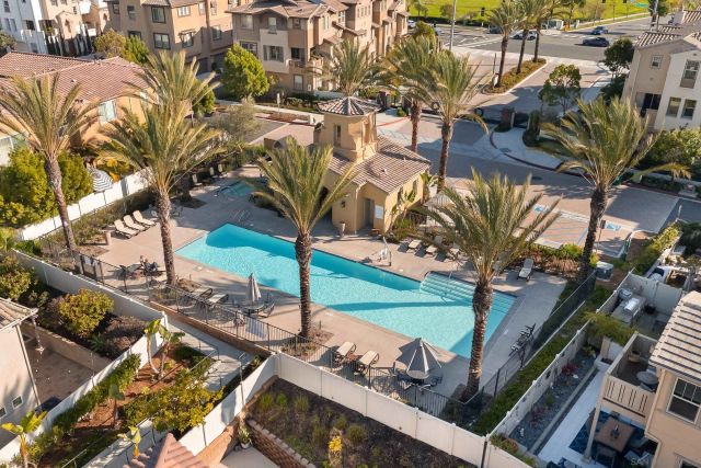 1118 Via Lucero, Oceanside, CA 92056