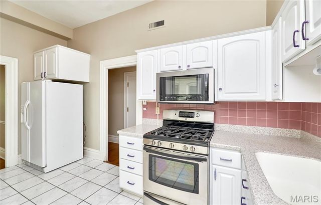 10 N Kingshighway Boulevard 2CS, St Louis, MO 63108