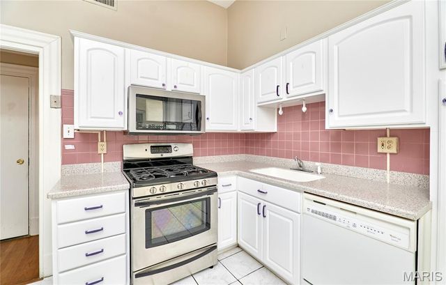 10 N Kingshighway Boulevard 2CS, St Louis, MO 63108