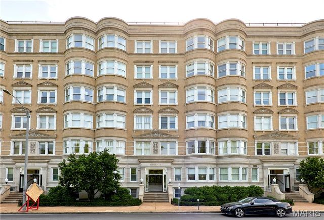 10 N Kingshighway Boulevard 2CS, St Louis, MO 63108