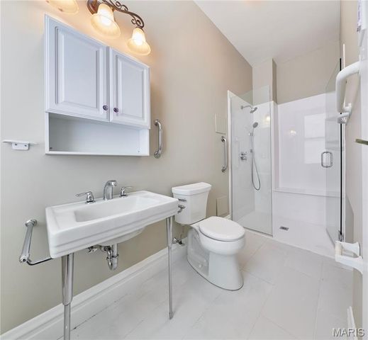 10 N Kingshighway Boulevard 2CS, St Louis, MO 63108
