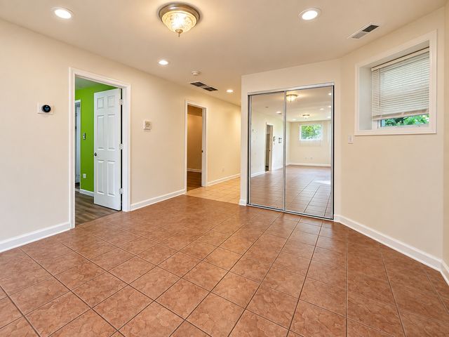 1229 N Austin Boulevard 1, Chicago, IL 60651