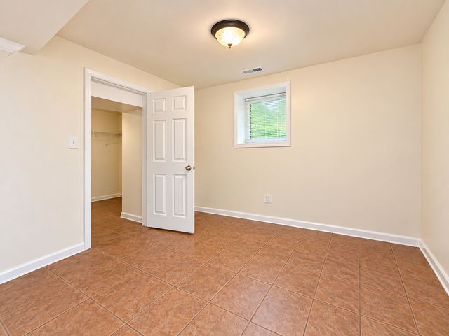 1229 N Austin Boulevard 1, Chicago, IL 60651