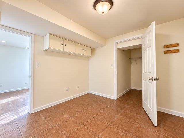 1229 N Austin Boulevard 1, Chicago, IL 60651