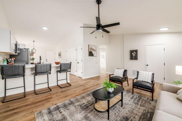 2977 Ironstone Drive, Columbus, OH 43231