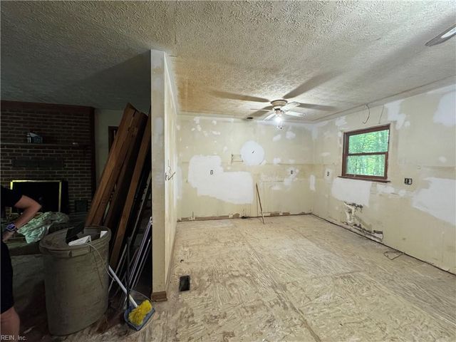 2805 Island RD, Gloucester, VA 23061