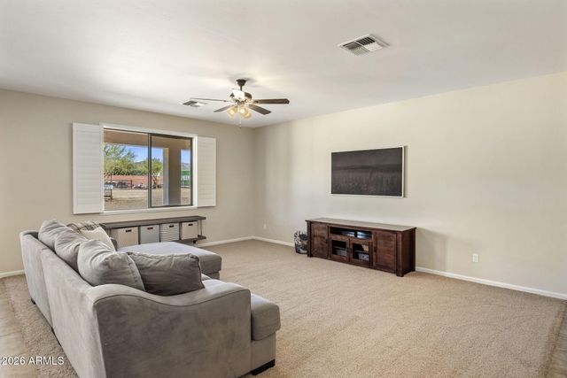 40712 N 3rd Avenue, Phoenix, AZ 85086