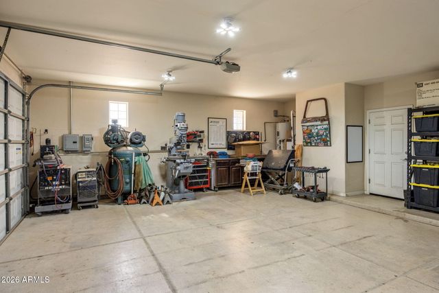 40712 N 3rd Avenue, Phoenix, AZ 85086