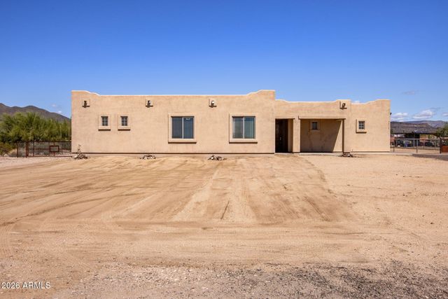 40712 N 3rd Avenue, Phoenix, AZ 85086