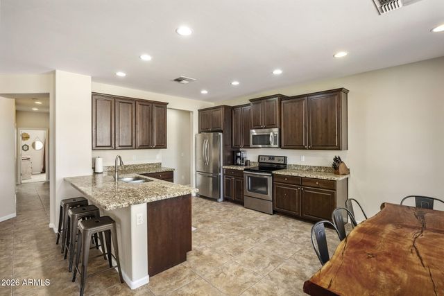 40712 N 3rd Avenue, Phoenix, AZ 85086