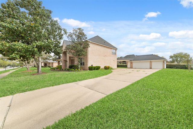 3505 Parkside Drive, Pearland, TX 77584