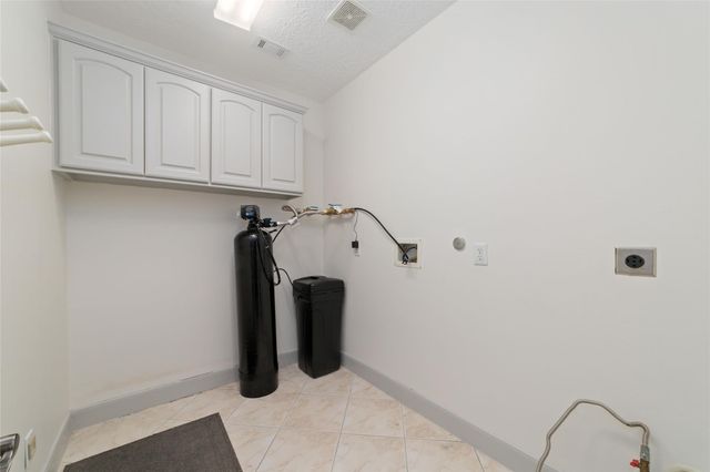 3505 Parkside Drive, Pearland, TX 77584