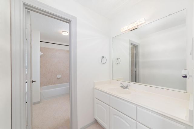 3505 Parkside Drive, Pearland, TX 77584