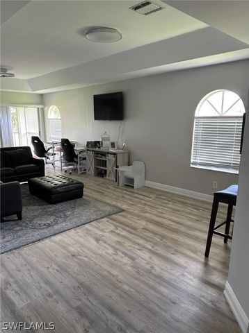 575 augusta BLVD 8, Naples, FL 34113