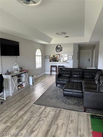 575 augusta BLVD 8, Naples, FL 34113