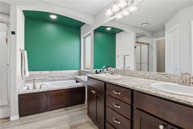 960 Silverthorn Drive, Centerton, AR 72719