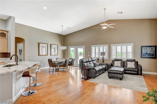 5669 Victoria Regina Avenue, Las Vegas, NV 89139