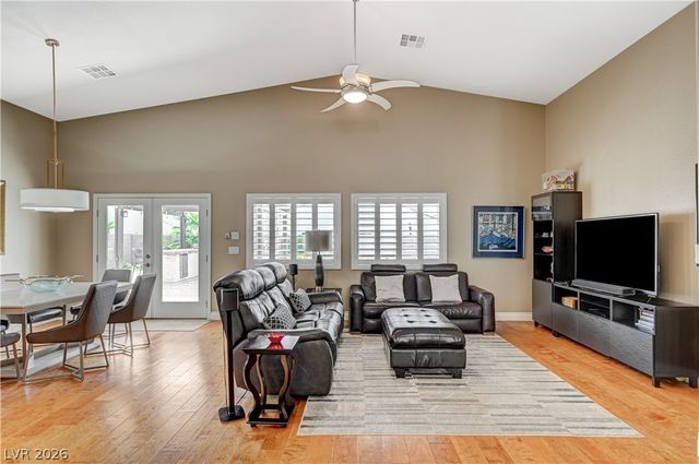 5669 Victoria Regina Avenue, Las Vegas, NV 89139