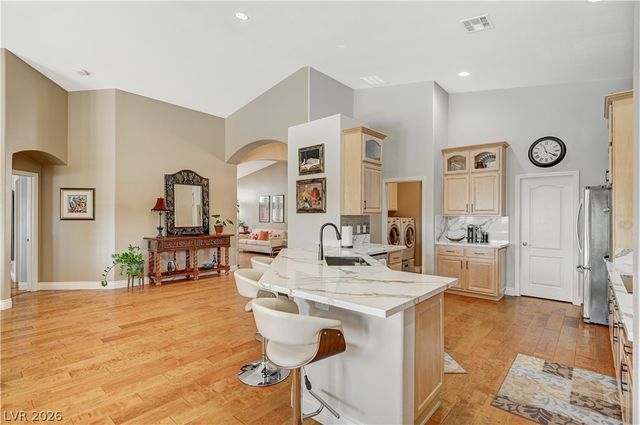 5669 Victoria Regina Avenue, Las Vegas, NV 89139