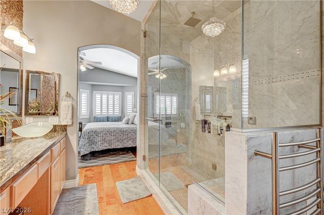 5669 Victoria Regina Avenue, Las Vegas, NV 89139