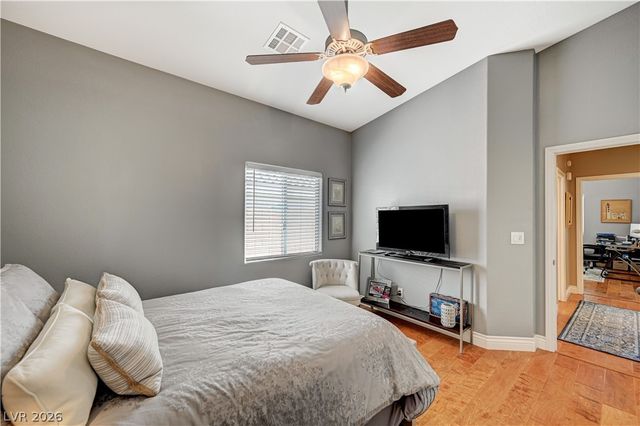 5669 Victoria Regina Avenue, Las Vegas, NV 89139