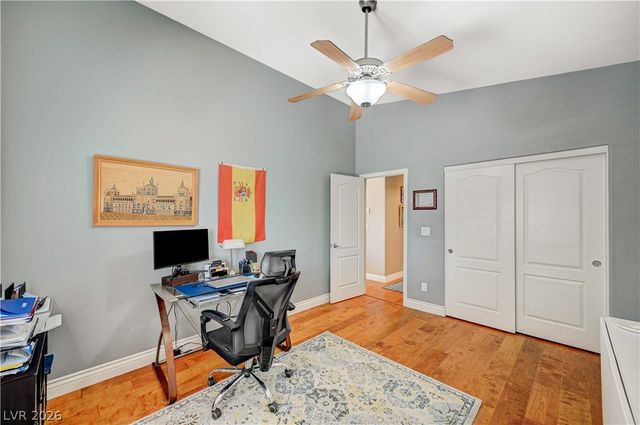 5669 Victoria Regina Avenue, Las Vegas, NV 89139