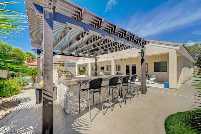 5669 Victoria Regina Avenue, Las Vegas, NV 89139