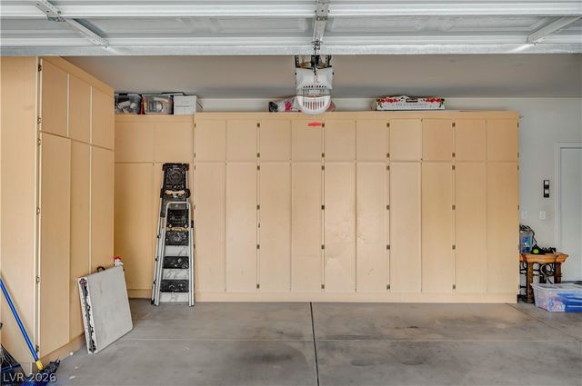 5669 Victoria Regina Avenue, Las Vegas, NV 89139