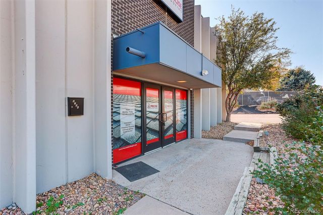 2700 S Shoshone Street, Englewood, CO 80110