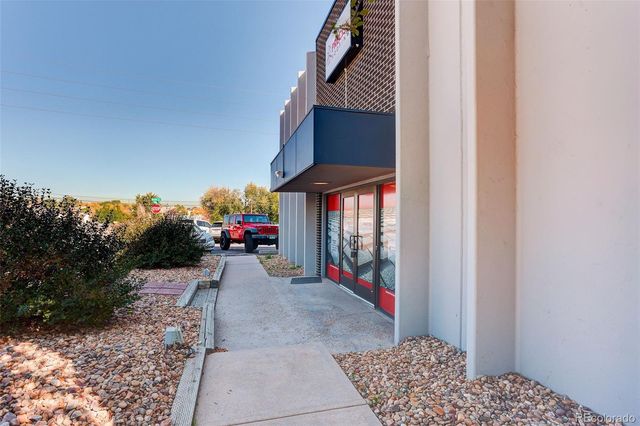 2700 S Shoshone Street, Englewood, CO 80110