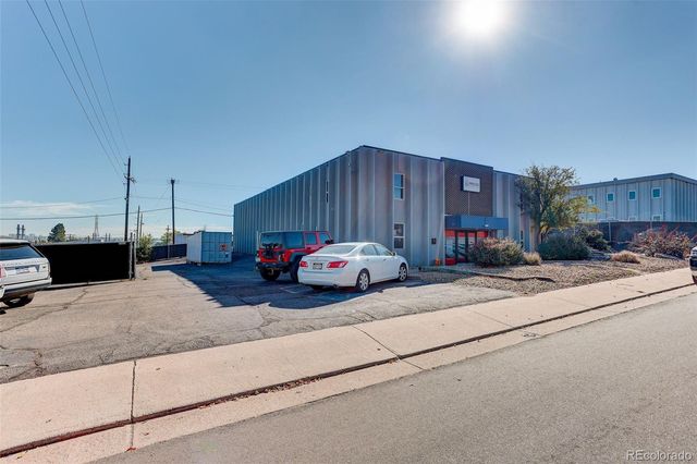 2700 S Shoshone Street, Englewood, CO 80110