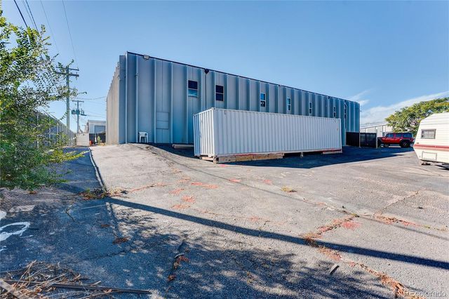 2700 S Shoshone Street, Englewood, CO 80110