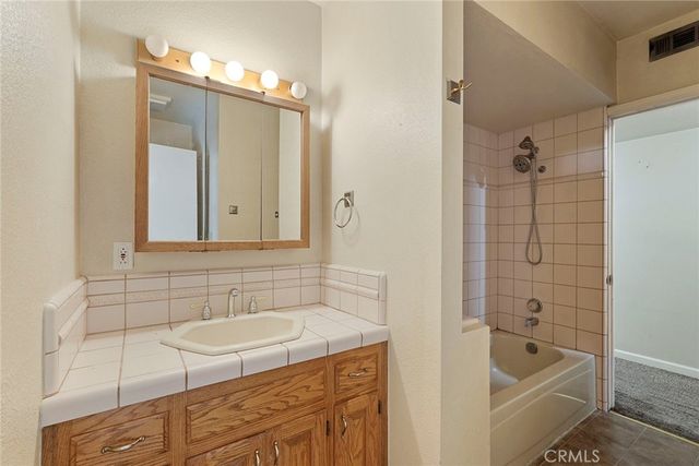 2194 Yosemite, Merced, CA 95341