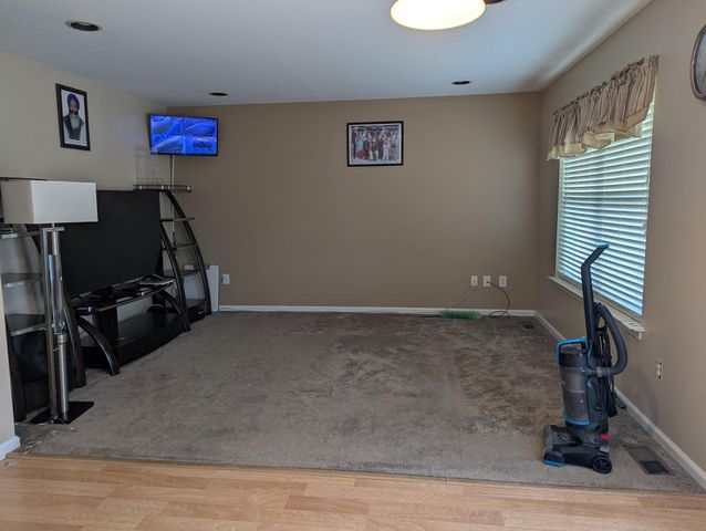 4 TETHER CIR, Woodbury, NJ 08096