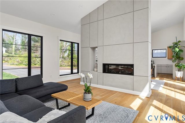 7301 Riverside Dr, Richmond, VA 23225