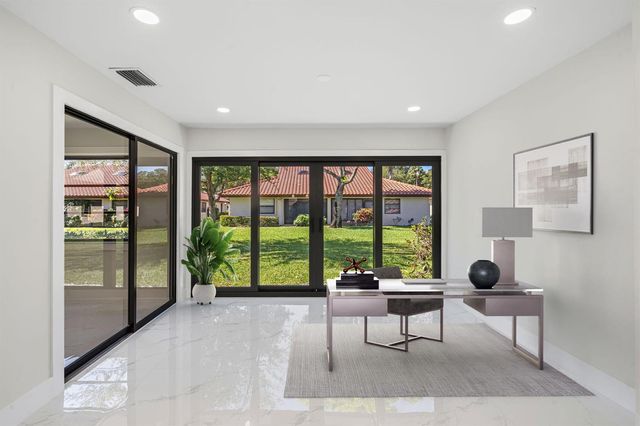 6371 Kings Gate Circle, Delray Beach, FL 33484