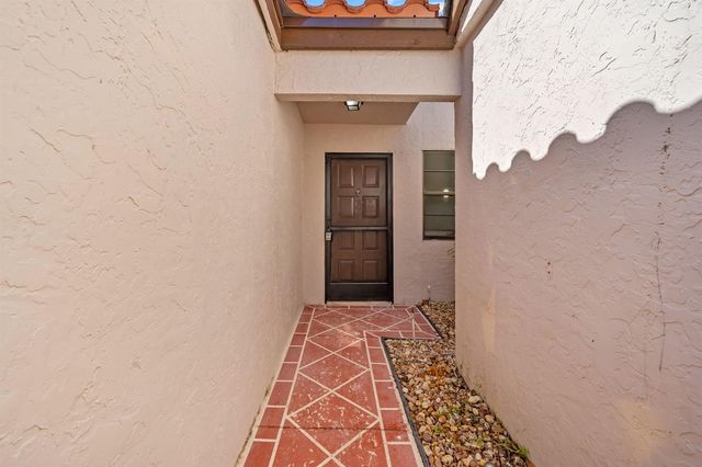 6371 Kings Gate Circle, Delray Beach, FL 33484